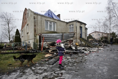 Dorota Kloc z mężem Marcinem i córkami 5-letnią...