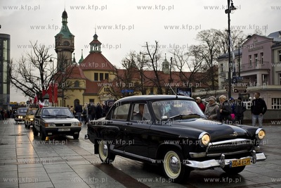 Sopot. Parada starych samochodów na Swięto Niepodleglosci.
11.11.2015
fot....