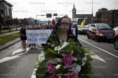 Manifestacja pt. Requiem dla Praw Kobiet.
10.09.2016
fot....