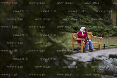 Park Oliwski. Ławki z dedykacjami.
28.12.2016
fot....