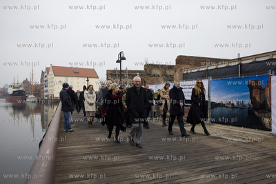 Uroczystość wmurowania aktu erekcyjnego na Wyspie...