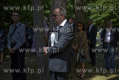 Powtórny pogrzeb Arama Rybickiego na cmentarzu Srebrzyskow...