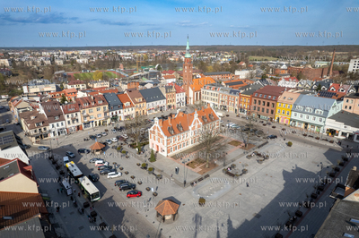 Rynek i ratusz w Starogardzie Gdańskim. 04.04.2025...