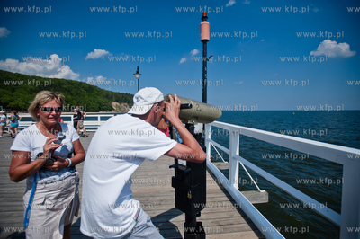 Gdynia. Niedzelne, sloneczne popoludnie na molo w Orlowie.
19.05.2013
fot....