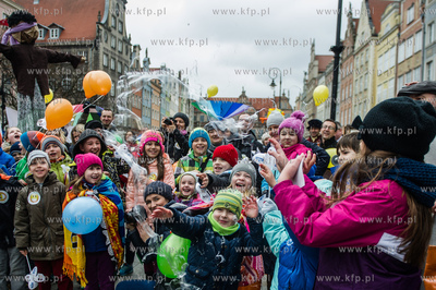 Gdansk. Wspolny przemarsz pod haslem Radoscia powitaj...