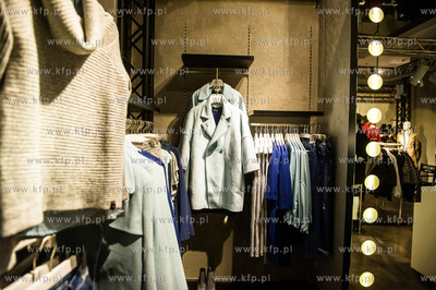 Gdynia. Centrum Handlowe Riviera. Otwarcie sklepu Fema...