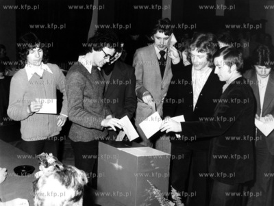 Wybory do Rad Narodowych na Pomorzu. 03.1976 Fot. Zbigniew...