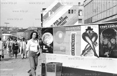 Plakaty filmowe zwiazane z Festiwalem Polskich Filmow...