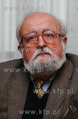 Krzysztof Penderecki podczas konferencji prasowej w...