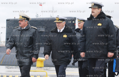 Kontradmirał Minko KAVALDZHIEV, (z lewej) dowodca...