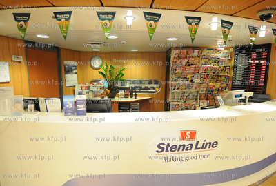 Prom Stena zacumowany przy Skwerze Kosciuszki w Gdyni.
16.06.2008
Fot....