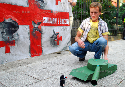 Manifestacja pod konsulatem Federacji Rosyjskiej w...