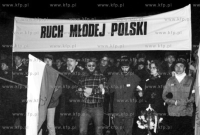 Obchody odzyskania niepodleglosci przez Polske po I...