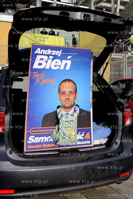 Kampania wyborow samorzadowych w toku. Zareklamowac...