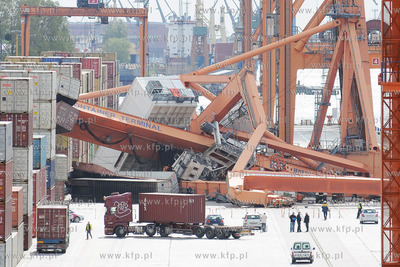 Przystan promowa Stena Line w Gdyni. Wychodzacy w podroz...