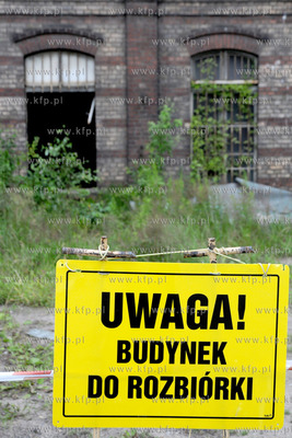 Jana z Kolna  - wyburzanie dawnego biura projektowego...