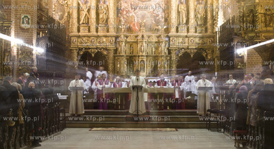 Wielki Piątek w Bazylice katedralnej w Pelplinie....