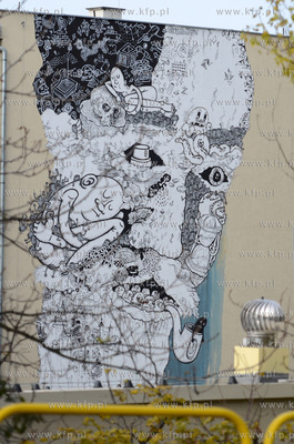 Gdynia. Murale w srodmiesciu miasta m. in. przy ul....