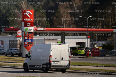 Gdynia. Stacje paliw przy ul. Morskiej
08.04.2020
Fot....