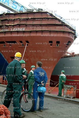 Stocznia Gdynia S.A.14.09.2002fot. Wojtek Jakubowski...