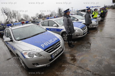 Komenda Miejska Policji w Gdyni. Nz uroczyste przekazanie...