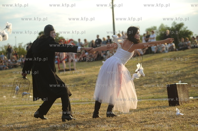 XIII edycja Festiwalu Teatrow Ulicznych FETA. FETA...