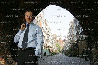 Donald Tusk - polityk, lider Platformy Obywatelskiej....