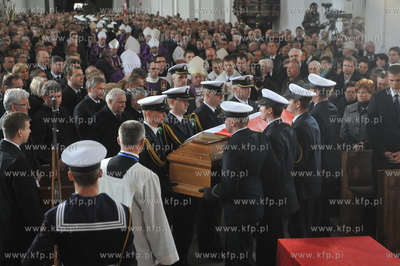 Bazylika Mariacka w Gdansku. Uroczystosci pogrzebowe...