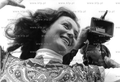 Miss fotoreporterow piosenkarka Angela Similea podczas...