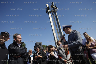 Gdansk. Plac Solidarnosci. Gra plenerowa SEGMENT, czyli...