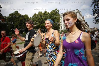 Gdansk. Festiwal Szekspirowski. Dziecieca parada festiwalowa...