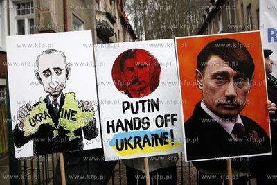 Demonstracja pod konsulatem Rosji w Gdansku Wrzeszczu...