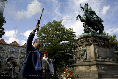 Wernisaż wystawy fotograficznej poświęconej historii...