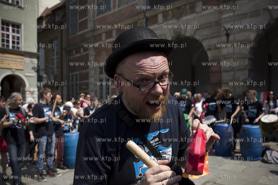 Parada ul. Długą i Długi Targ w Gdańsku kończąca...