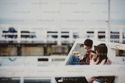 Gdańsk Brzeźno. Molo. Drugi dzień swiąt wielkanocnych.
28.03.2016
fot....