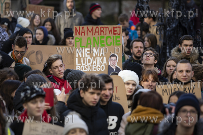 Gdańsk. Długi Targ. II Młodzieżowy Strajk Klimatyczny.
29.11.2019
fot....