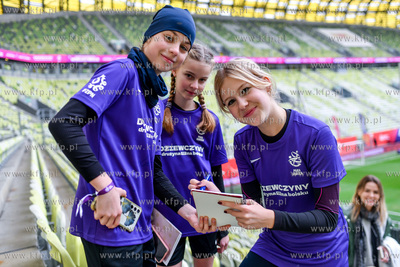 Mecz drużyn influencerek na Polsat Plus Arenie Gdańsk...