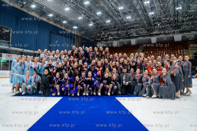 Hala Olivia. Mistrzostwa Polski w Łyżwiarstwie Synchronicznym...