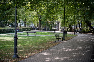 Park Kuzniczki  - zabytkowy, niewielki park w Gdansku...