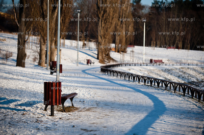 Gdansk. Nowo powstaly zbiornik retencyjny - Madalinskiego,...