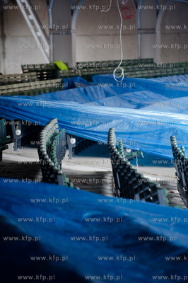 Sopot. Rozpoczeto montaz liczacej 7000 m2  powloki...