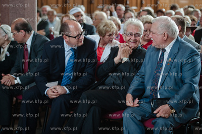 Gdansk. Dwor Artusa. Spotkanie pt Etyka solidarnosci...