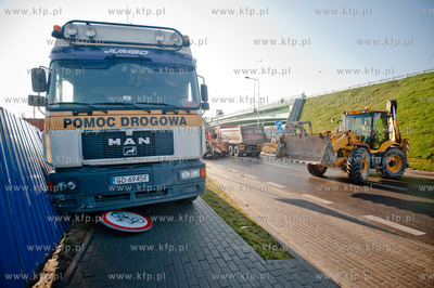 Gdansk. Skrzyzowanie ulic Wosia Budzysza i majora Henryka...