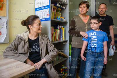 Gdansk.  Magdalena Rozczka odwiedzila dzieci w Klinice...