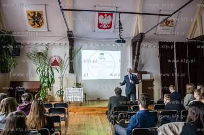 Gdansk. VIII Liceum Ogolnokształcace. Lekcja edukacji...