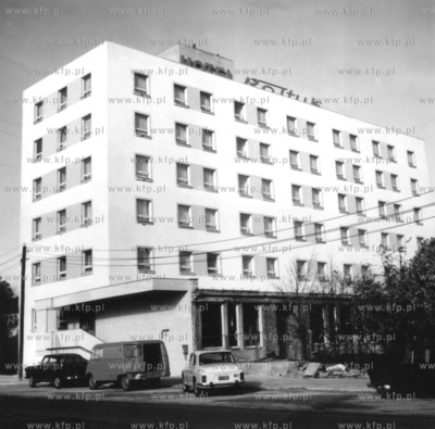 Hotel Baltyk na ul. Kieleckiej w Gdyni. Od konca XX...