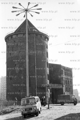 Stągwie Mleczne na Stągiewnej w Gdańsku. 
7.03.1977
2marzec77_z.kosycarz_p13
Fot....