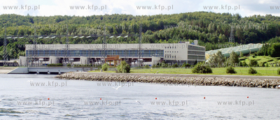 Elektrownia Wodna Zarnowiec S.A. w Czymanowie
2004
Fot....
