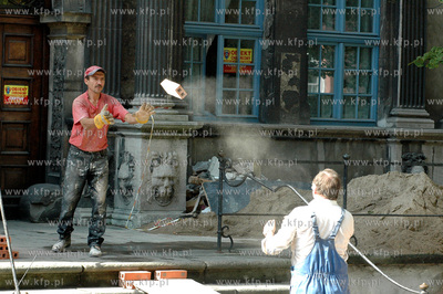 Prace remontowe jednej z kamienniczek przy ul. Chlebnickiej...