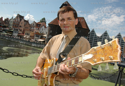 Walenty Rybak z Gdanska - muzyk i bursztynnik tworca...